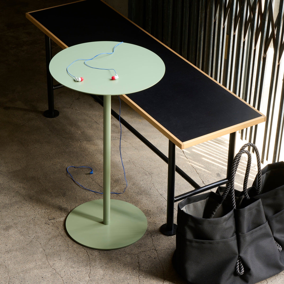 01_SIDE TABLE