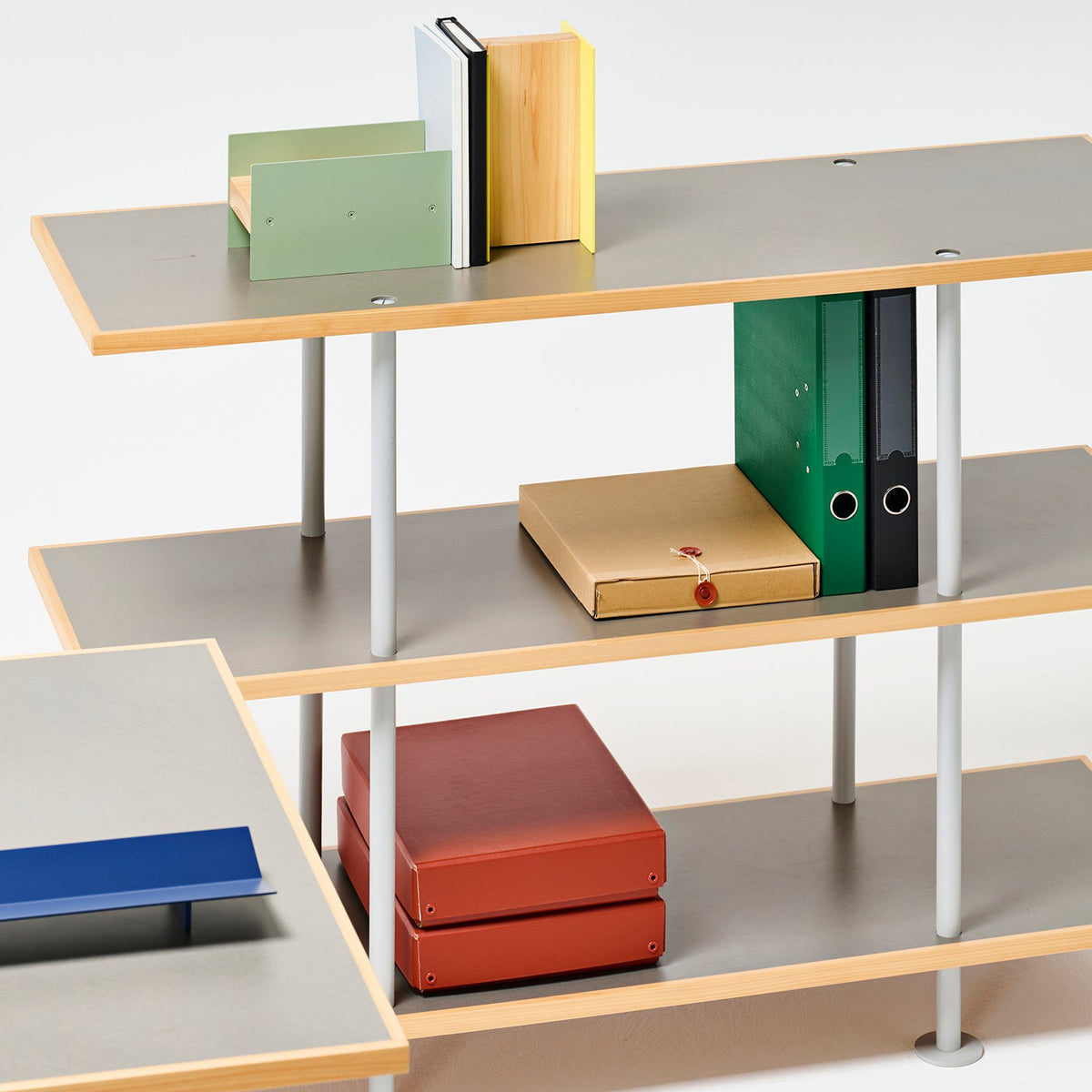 03_SHELF